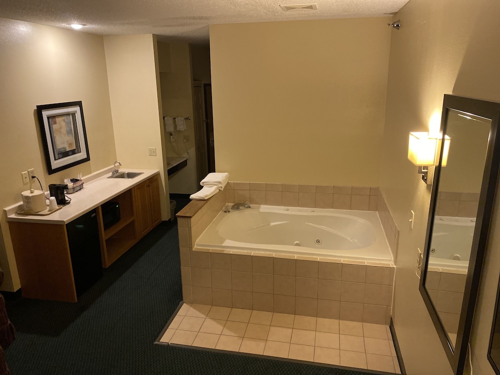 FairBridge Inn & Suites Glendive - photo 14