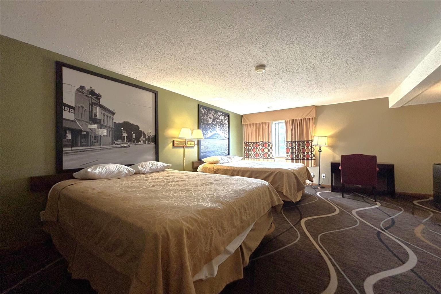 Super 8 by Wyndham Normal Bloomington - photo 15