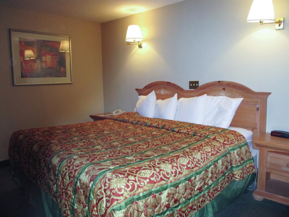 Motel6 Oriskany NY - photo 12