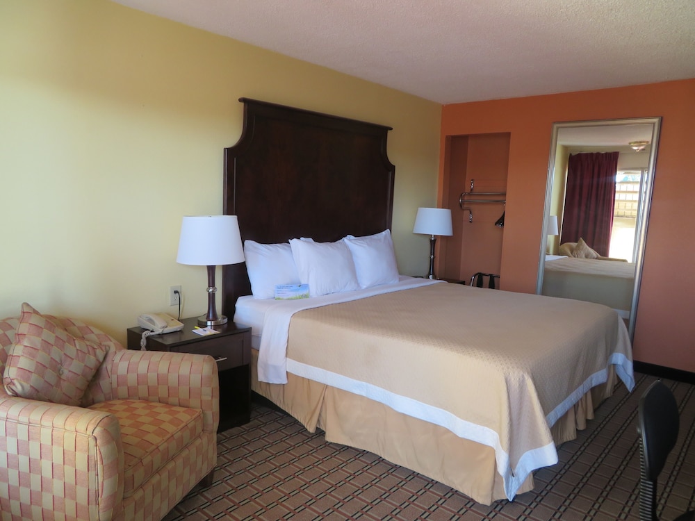 Days Inn by Wyndham Blytheville - photo 19