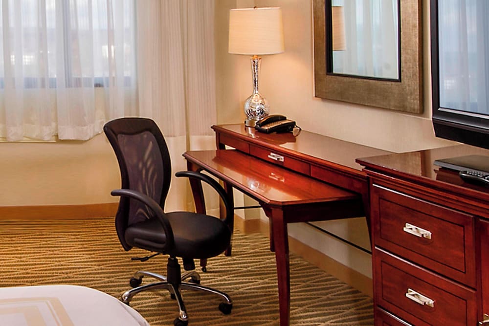 BWI Airport Marriott - photo 8