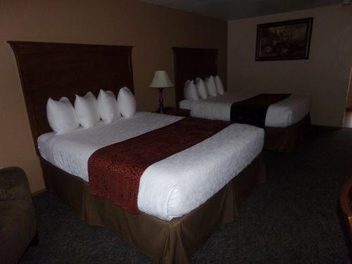 Cowlitz River Lodge - photo 8