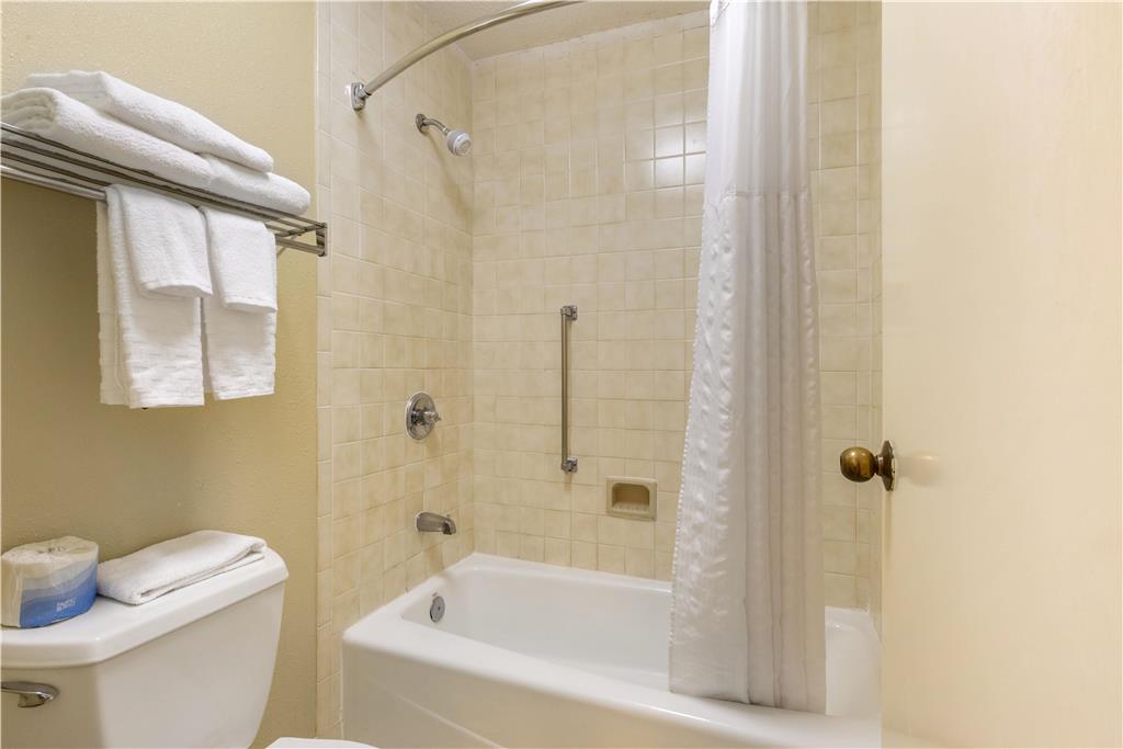 Best Western Hickory - photo 36