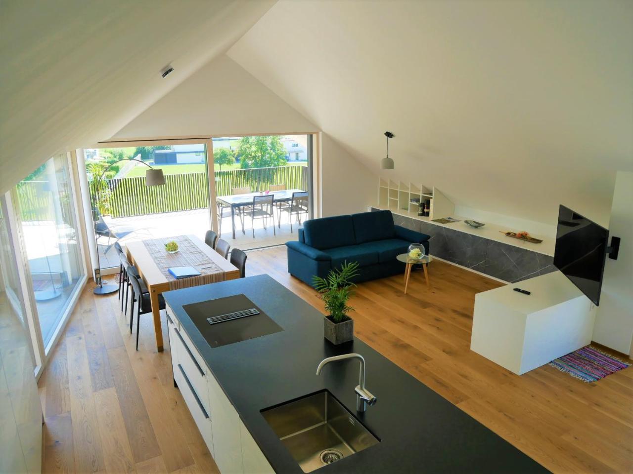 Bodenseedomizil — 4-Star Luxury Hotel in Lochau, Austria