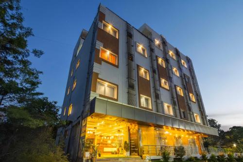 W Hotel Shamshabad Hyderabad Airport — hotel near Rajiv Gandhi International Airport