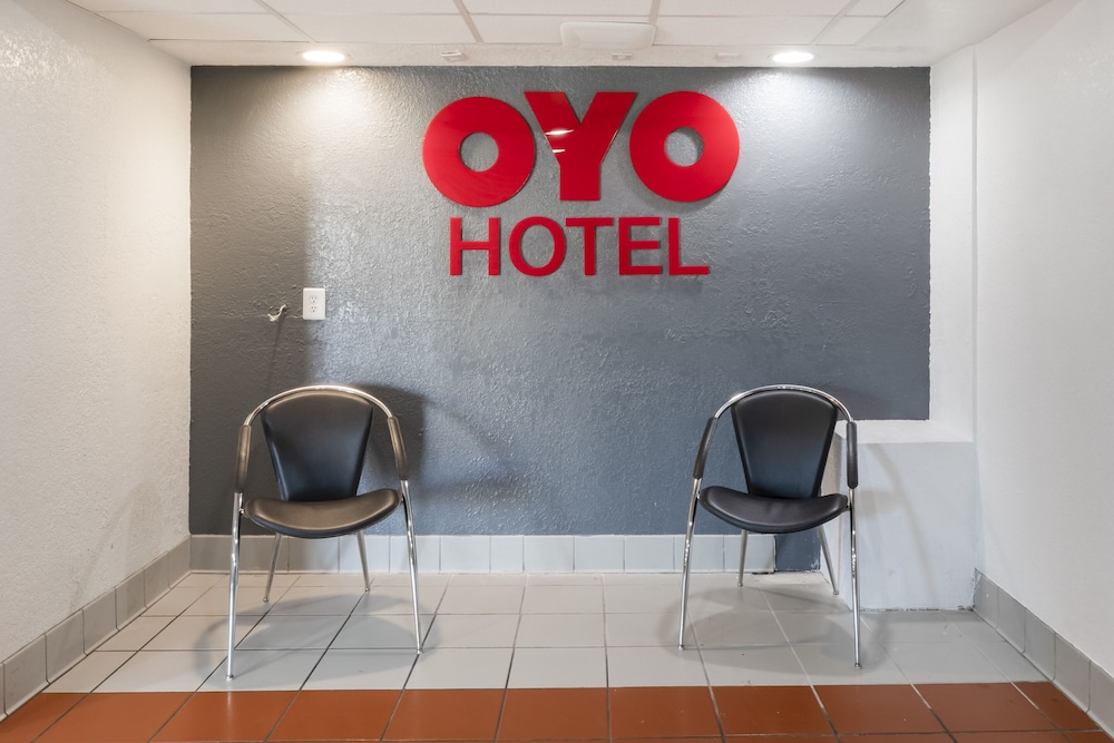 OYO Hotel Houston Katy Freeway - photo 14