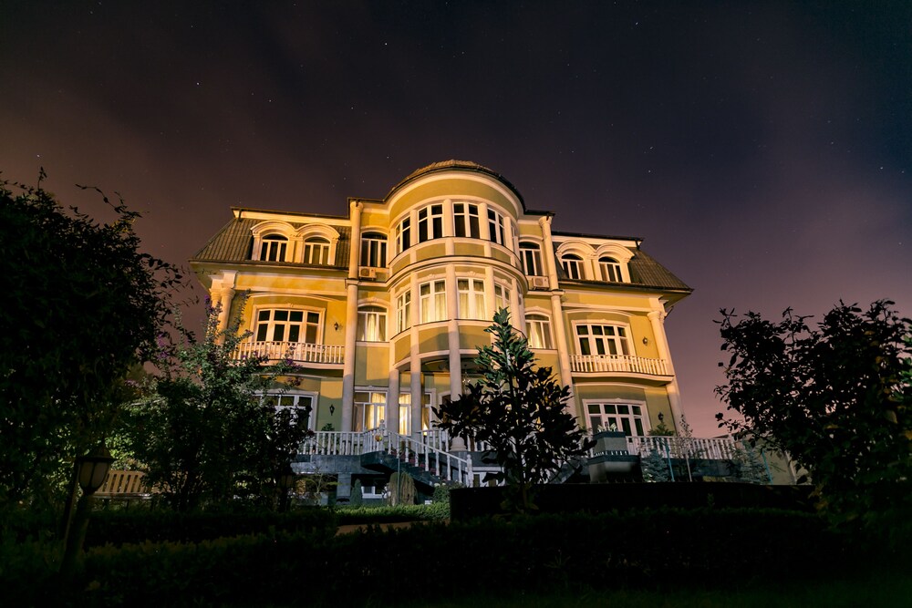 Lotte Palace Dushanbe in Dushanbe, Tajikistan