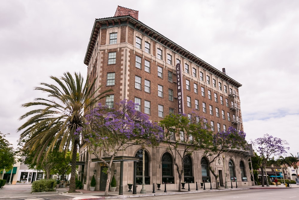 The Culver Hotel — 4-Star Luxury Hotel in Culver, United States