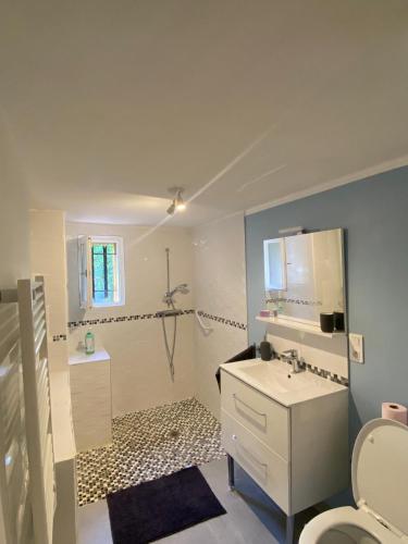 Studio Calme Avec Jardinet — hotel in Frejus