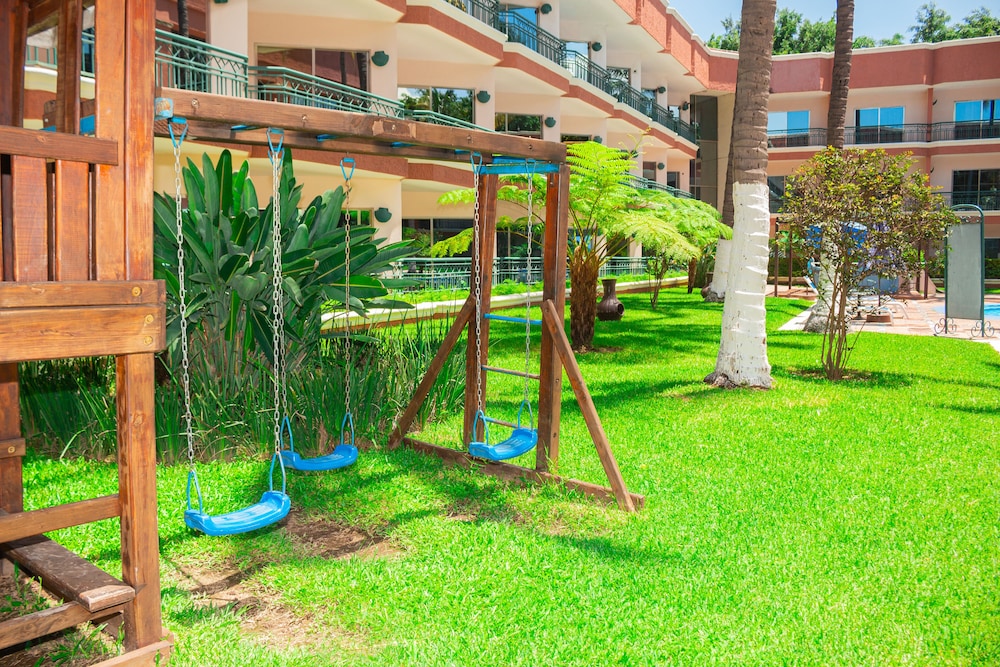 Children's play area - outdoor