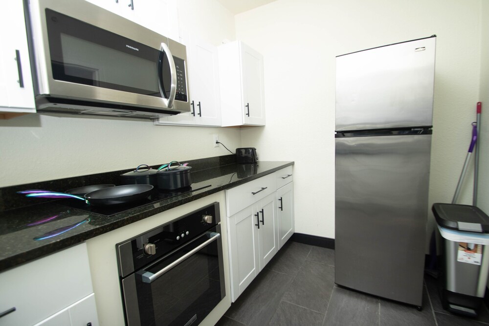 Vintage Elegance Condo Steps Away From Casino Hot Springs - photo 8