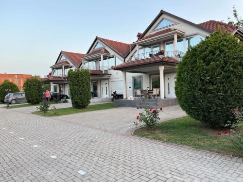 Vizbeg Inn — 4-Star Luxury Hotel in Skopje, Republic of Macedonia