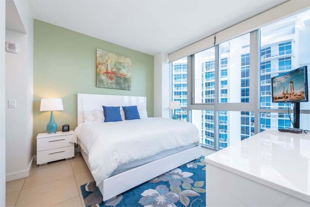 Churchill Suites Monte Carlo Miami Beach - photo 22