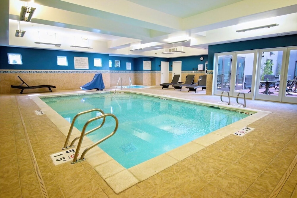 Hampton Inn & Suites Tacoma - photo 24