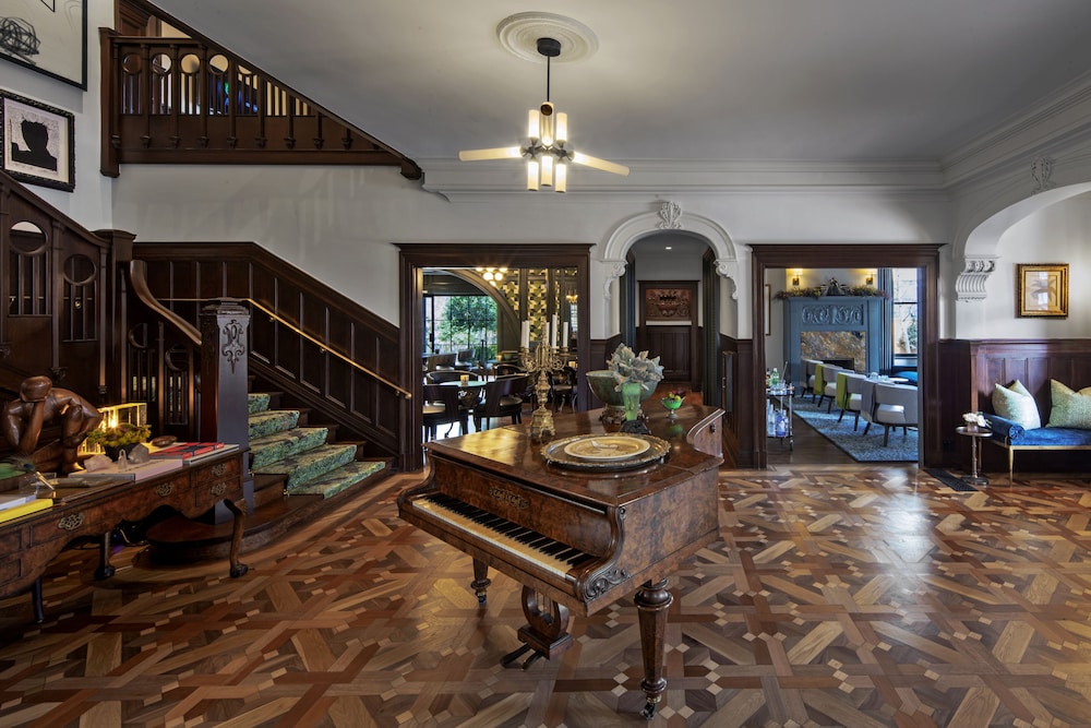 La Colombe d'Or Hotel - photo 2