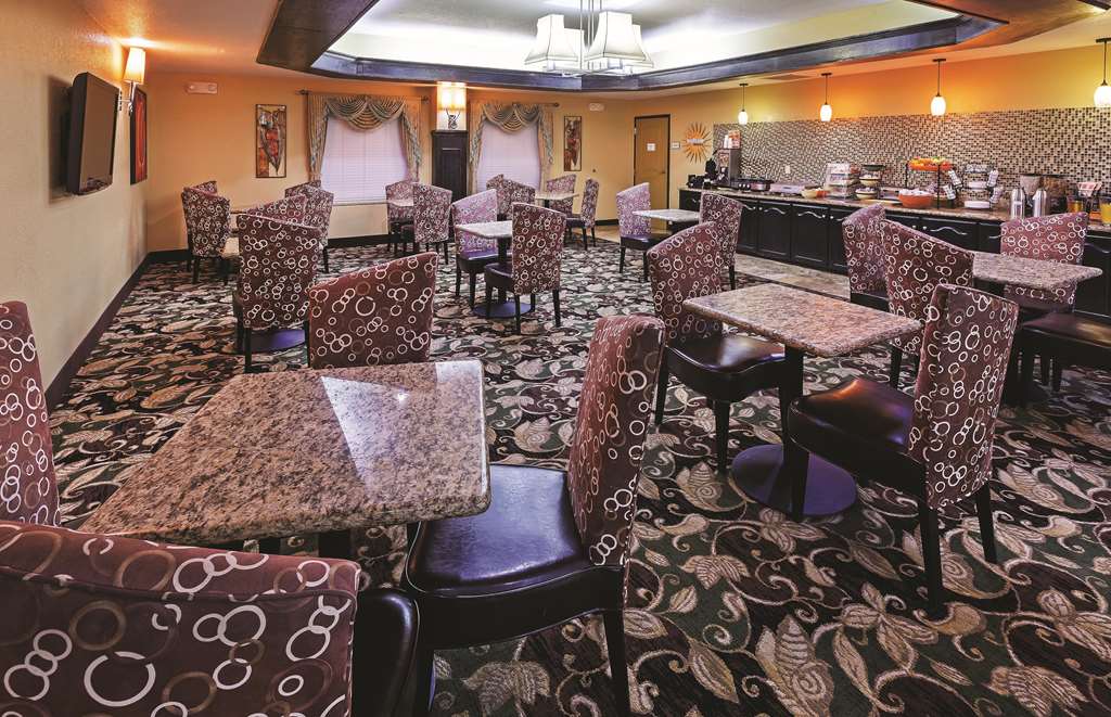 La Quinta Inn & Suites by Wyndham Searcy - photo 24