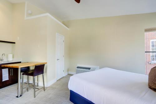 DuPont Place Boutique Inn - photo 31