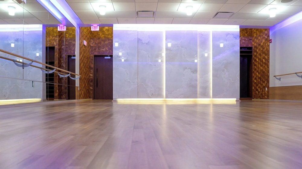 Crowne Plaza Englewood by IHG - photo 18