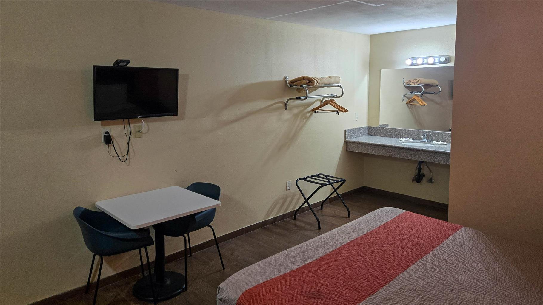 Motel 6 Blythe CA South - photo 75