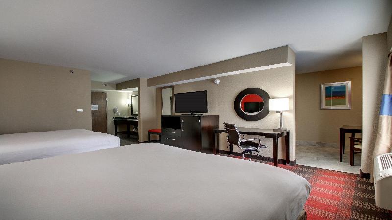 Holiday Inn Express & Suites Jackson Downtown Coliseum by IHG - photo 21