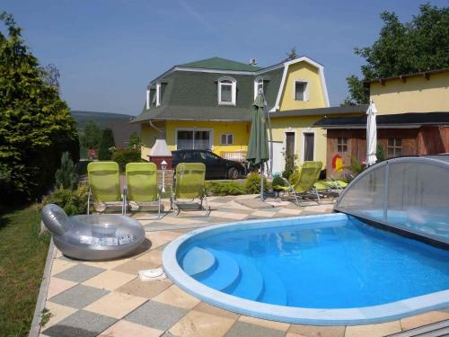 Holiday home Balatonfuzfo Balaton 18798 — 4-Star Luxury Hotel in Balatonalmadi, Hungary