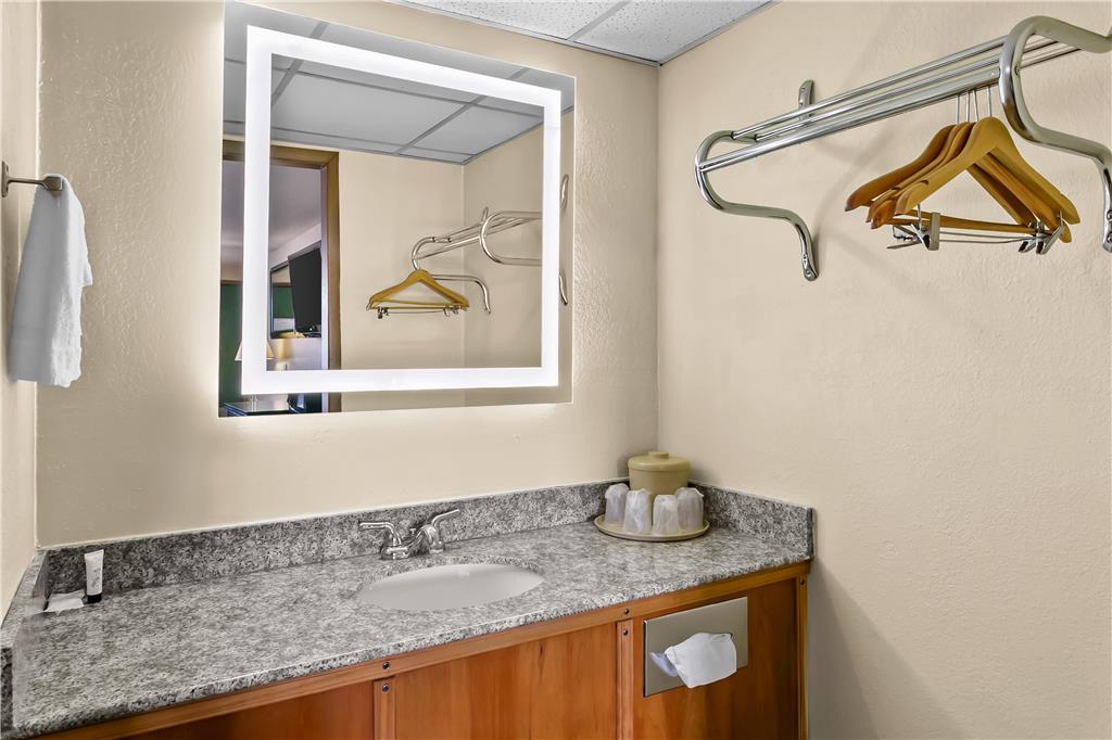 Americas Best Value Inn Martinsburg - photo 25
