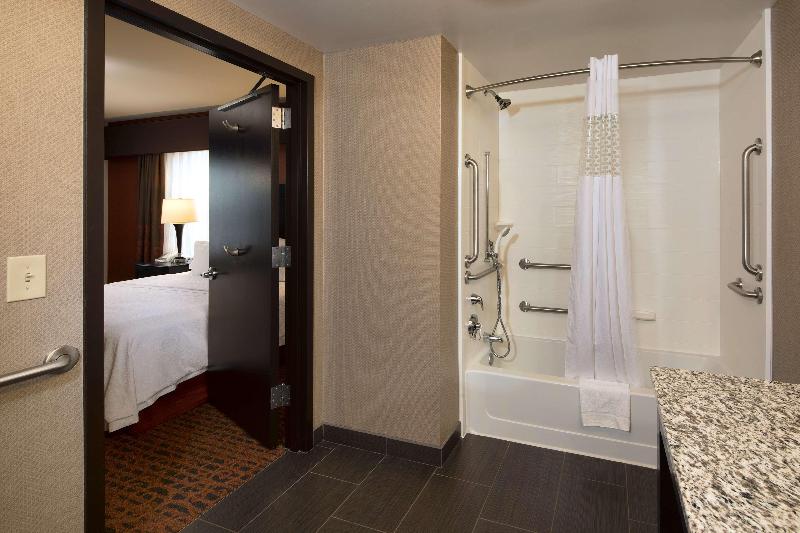 Hampton Inn Lewiston Auburn - photo 97