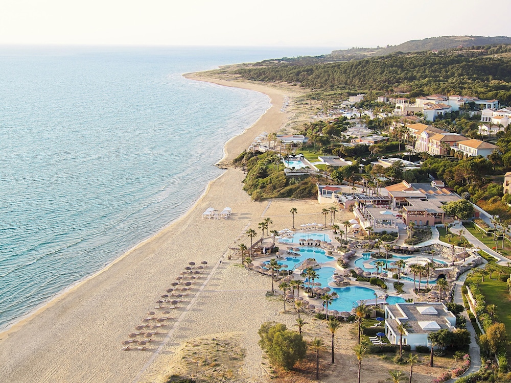 Grecotel Olympia Oasis & Aqua Park — hotel in Kyllini