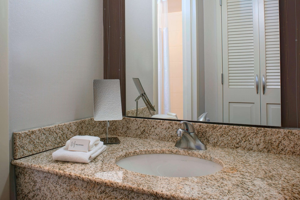 Sonesta Select Kansas City Airport Tiffany Springs - photo 15