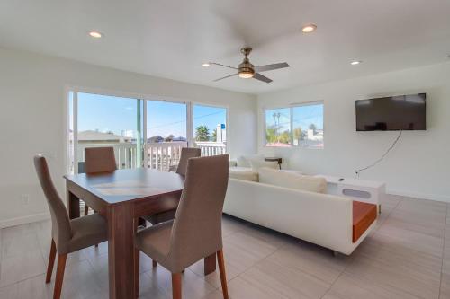 2nd floor A C steps to beach downtown La Jolla in San Diego, United States