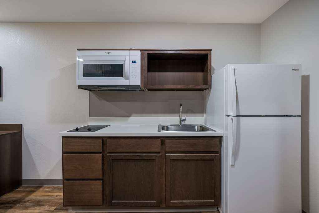 Woodspring Suites Milwaukee Menomonee Falls - photo 34