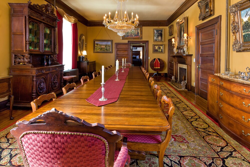 The Reynolds Mansion - photo 28