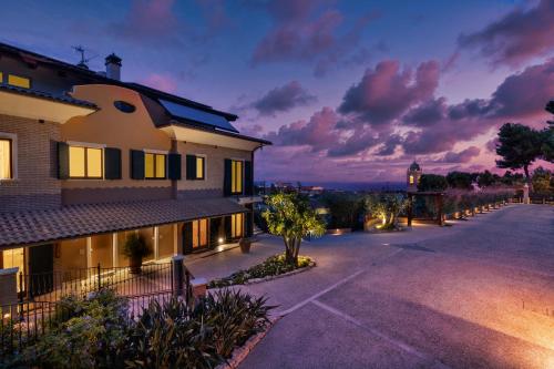 Residenza Marano 2B — 4-Star Luxury Hotel in Cupra Marittima, Italy