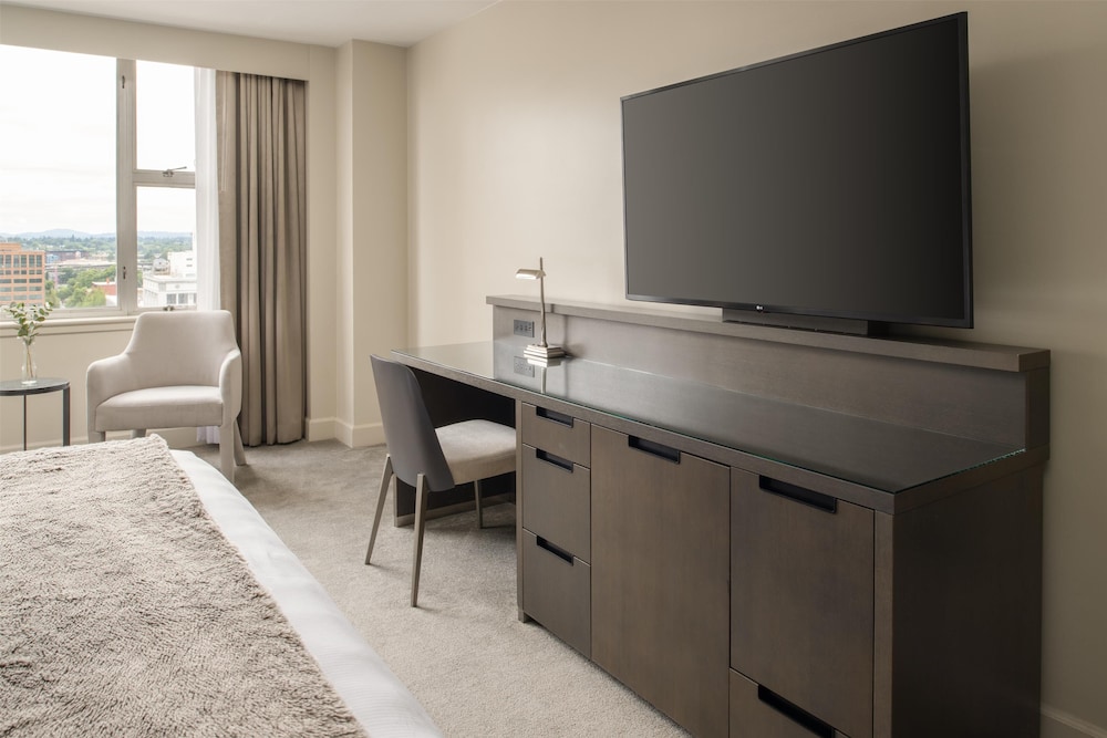 The Benson Portland Curio Collection by Hilton - photo 27