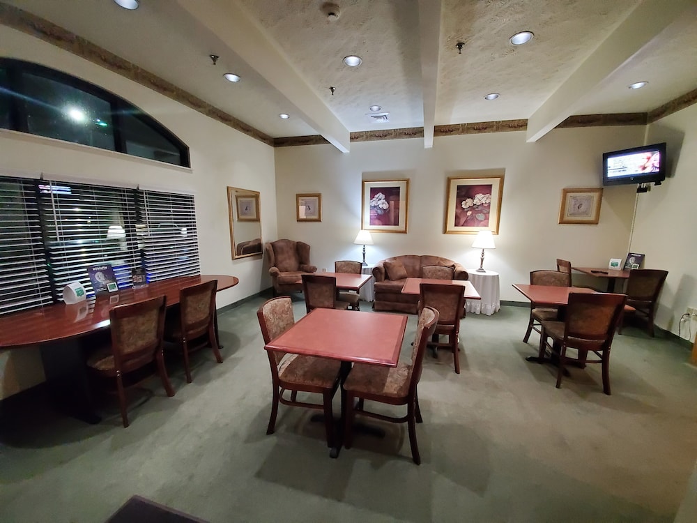 Americas Best Value Inn & Suites Independence VA - photo 13