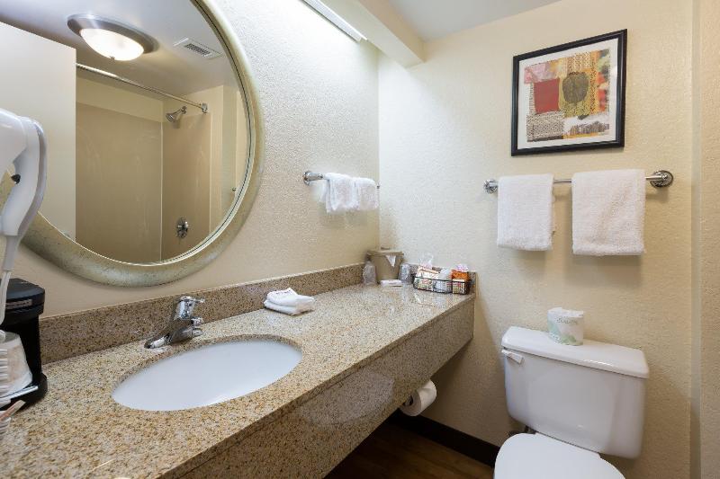 Red Roof Inn Houston Westchase - photo 2