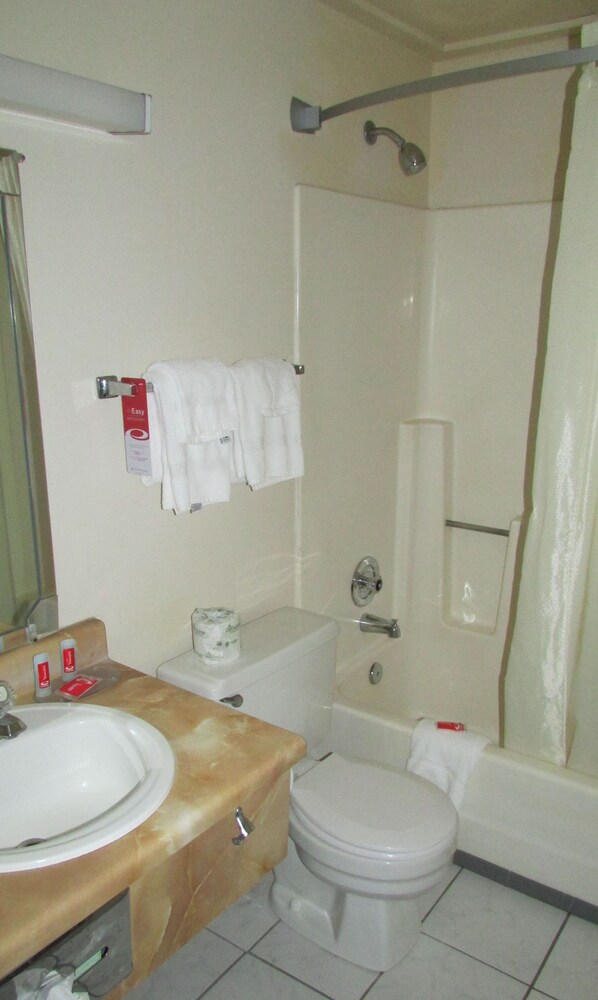 Grizzly Inn Evanston - photo 26