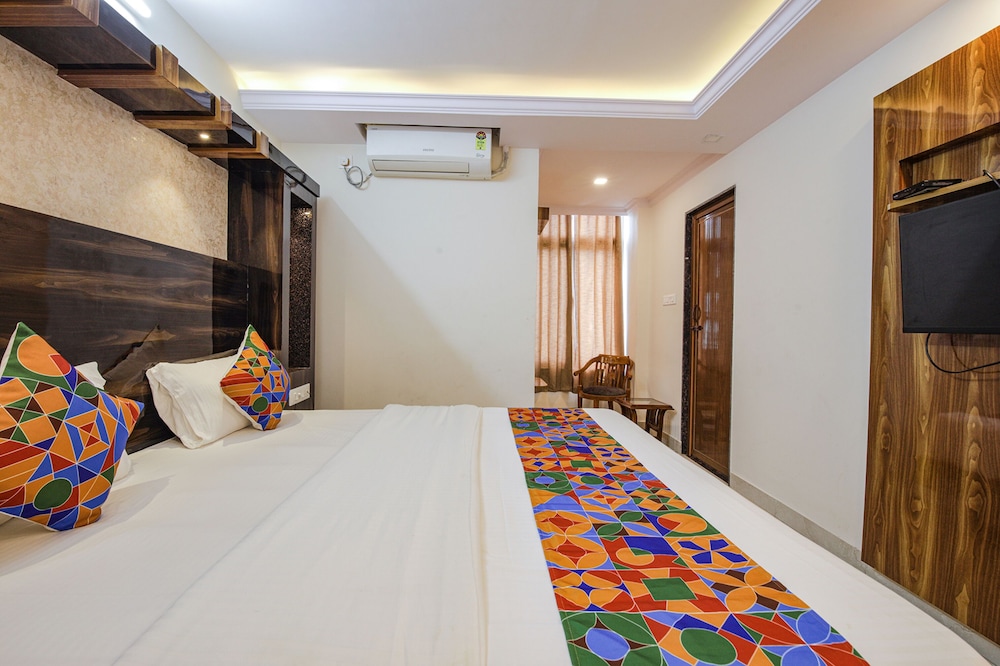 Hotel Sg5 Inn Suites — Yelahanka
