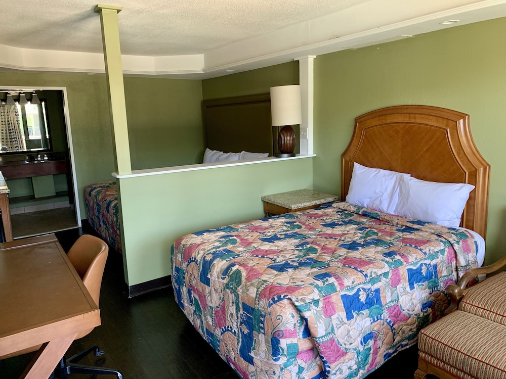 1st Place Hotel - photo 12