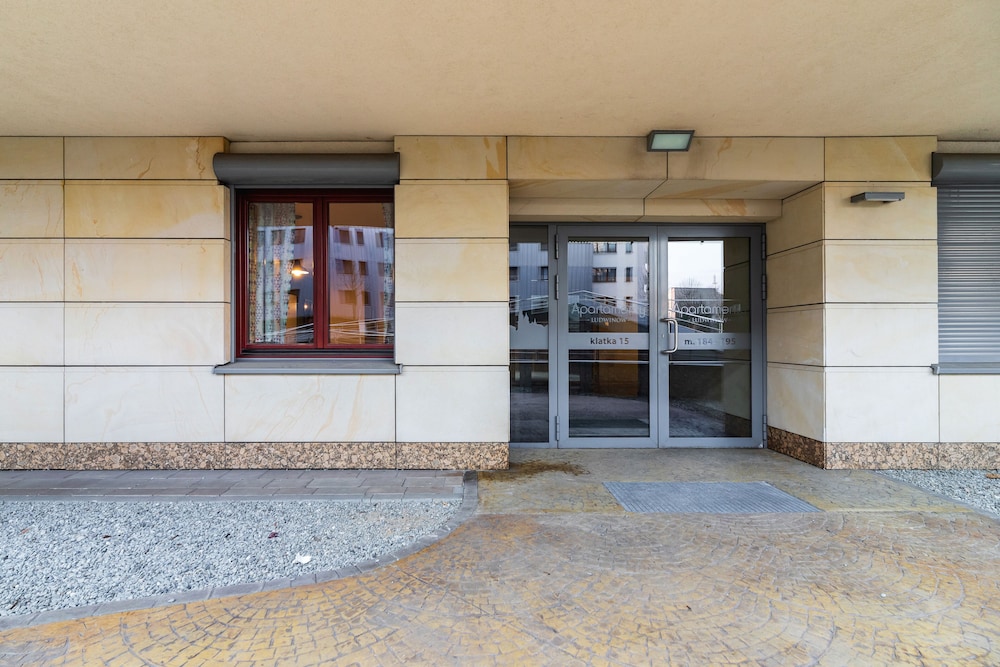 Premium Apartment Ludwinowska Kraków by Noclegi Renters — 4-Star Luxury Hotel in Krakow, Poland