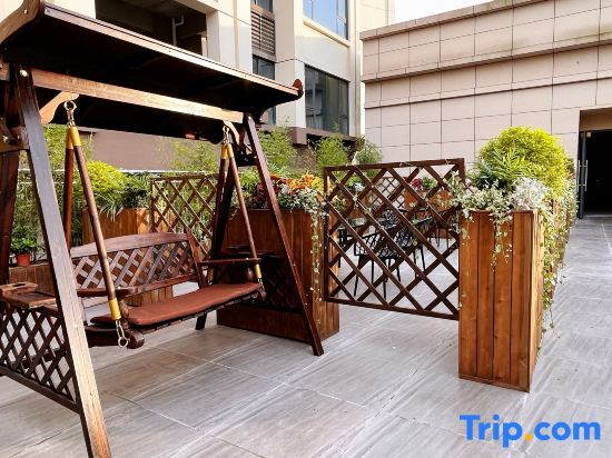 Yingshan Baiyun Hotel in Wenquan, People's Republic of China