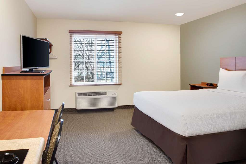 WoodSpring Suites Virginia Beach - photo 6