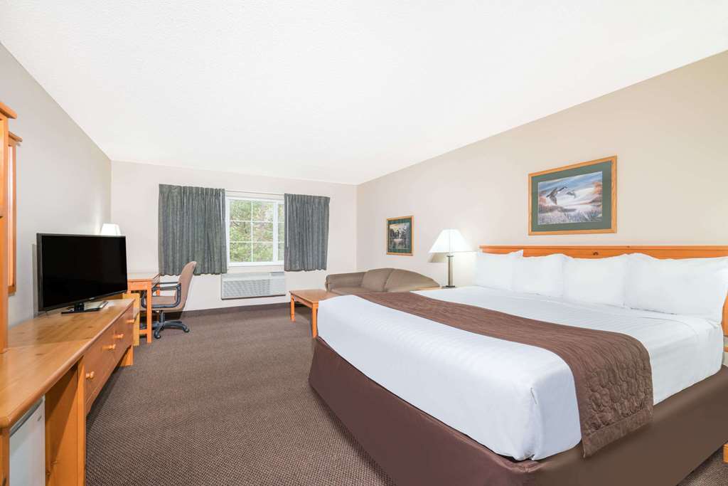 Baymont by Wyndham Baxter Brainerd Area - photo 17