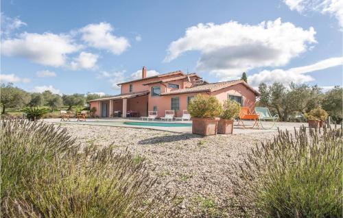 Nice Home In Montefiascone Vt — 4-Star Luxury Hotel in Montefiascone, Italy
