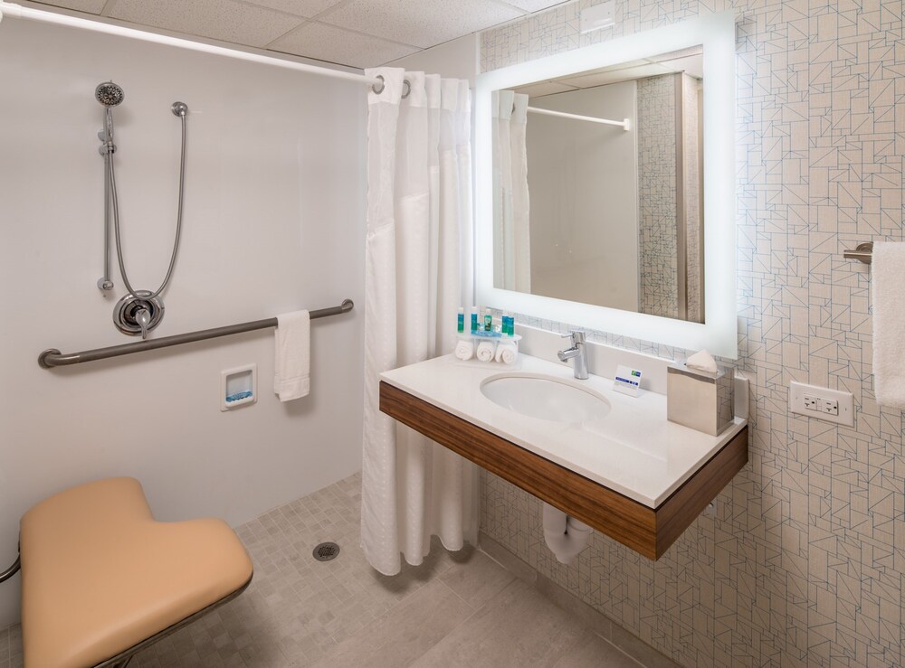 Holiday Inn Express Springfield by IHG - photo 27