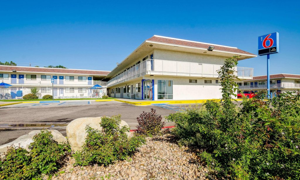 Park Inn by Radisson Thornton - last minute hotel in Denver