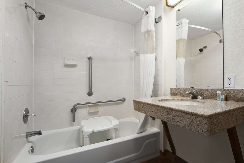 Travelodge by Wyndham Outer Banks Kill Devil Hills - photo 25