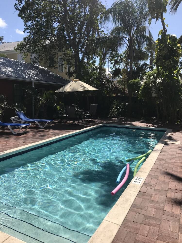New Orleans House Gay Men Adult Resort - photo 63