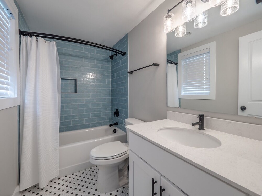 The Beach House at Oak Island by Carolina Resorts - photo 23