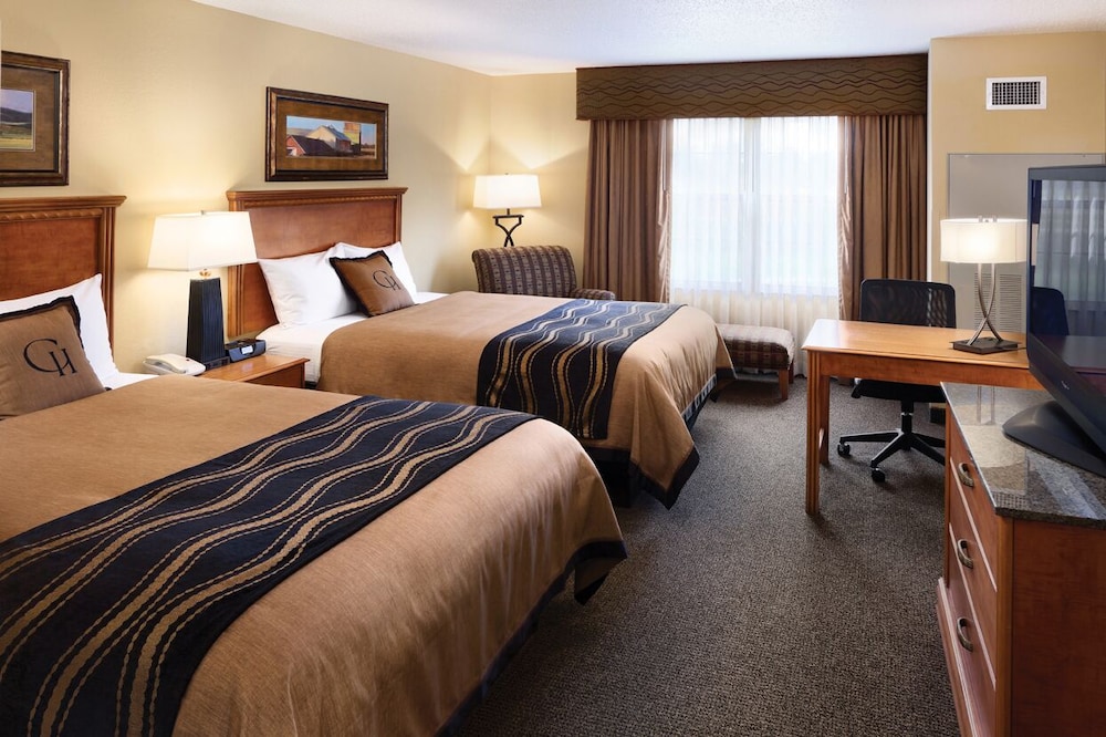 Clubhouse Hotel Suites Sioux Falls - featured photo